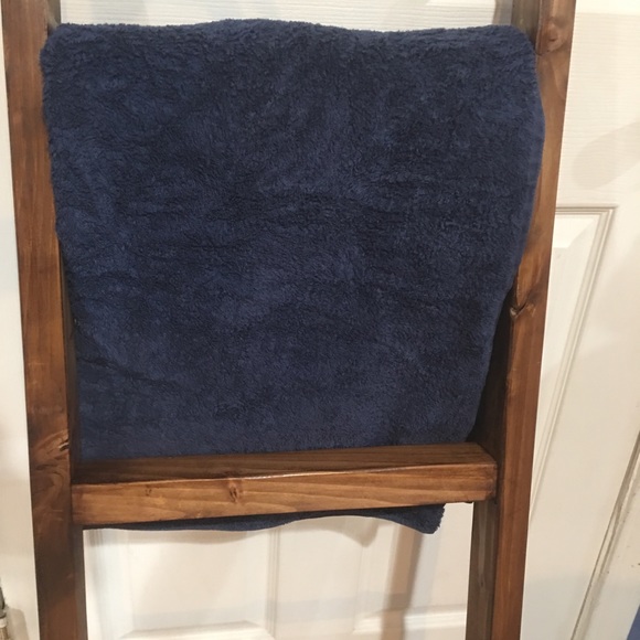 4 foot tall Walnut oak Towel rack/blanket ladder - Picture 3 of 6